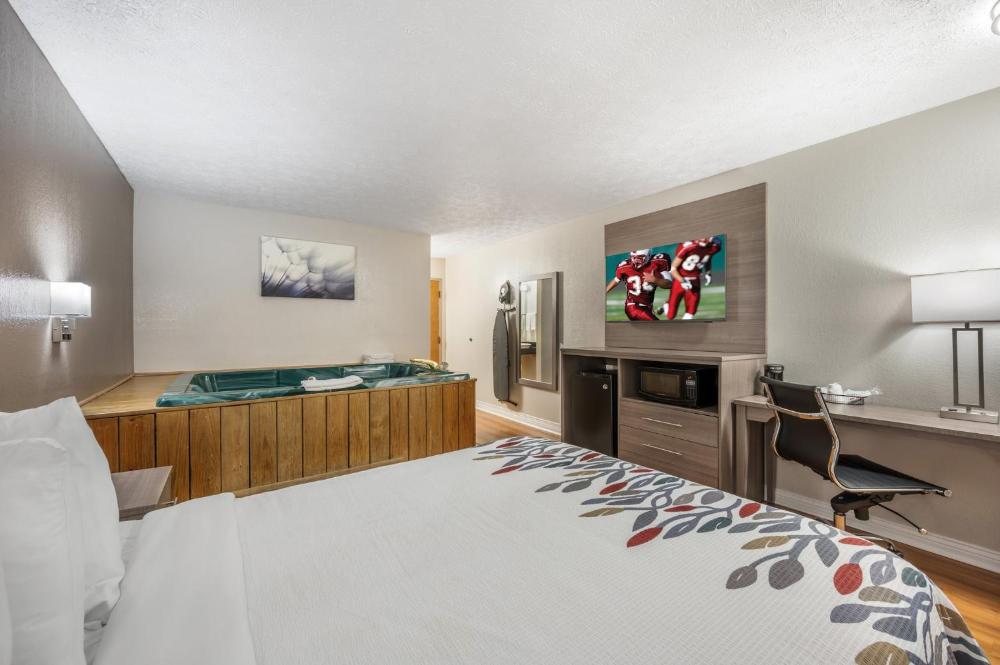  Superior Queen Room with Spa Bath Non-Smoking interior